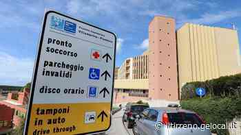 Cecina, fanno gli esami del sangue a pagamento: «All'ospedale non ci hanno accettato» - Il Tirreno
