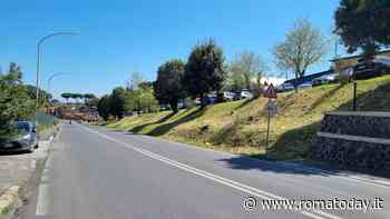 Marciapiedi pericolosi a La Storta, botta e risposta tra Peschiaroli e la maggioranza