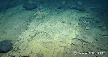 Scientists Spot Bizarre 'Yellow Brick Road' in Pacific Ocean     - CNET