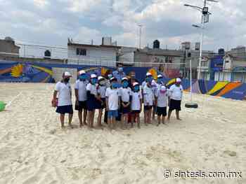 Inauguran en Calpulalpan cancha de voleibol de playa - Síntesis