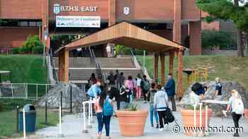 Belleville East staff member accused of making racist comment in front of students - Belleville News-Democrat