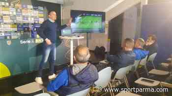 Formazione / Pinzani incontra i dirigenti accompagnatori di Giovanili e Femminili del Parma (FOTO) - Sport Parma