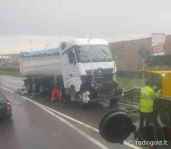 Tamponamento tra due camion a Tortona: traffico in tilt - Radio Gold