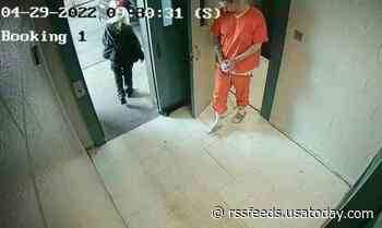 Alabama jail official visited inmate before escape