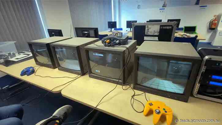 GoldenEye 007 Gets Multiplayer Across Four Screens, Thanks to $13,882 of Extra Gear