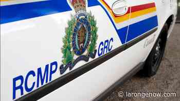 Youth, police vehicle shot in Deschambault Lake - larongeNOW