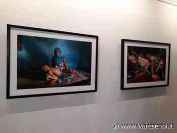 Gallarate: la pelle, la lotta e un bacio in mostra - VareseNoi.it