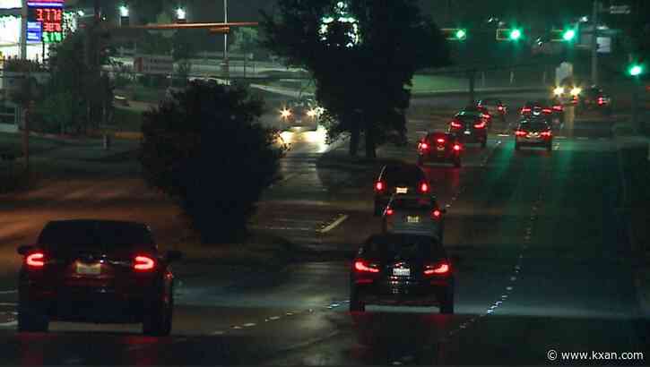 City expanding streetlight project in east Austin