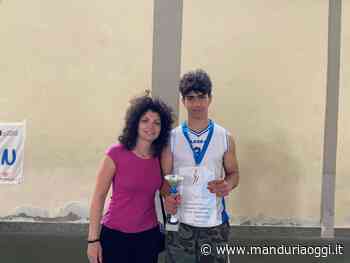 MANDURIA - Antonio Saracino ('De Sanctis-Galilei') ha conquistato il titolo provinciale di badminton nella categoria juniores maschile dei campionati studenteschi - ManduriaOggi