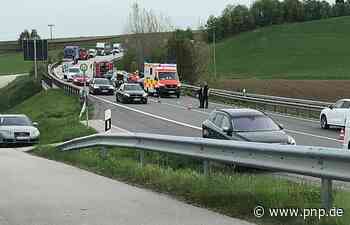 Nach Unfall: Behinderungen auf der B12 im Landkreis Passau - Passauer Neue Presse - PNP.de