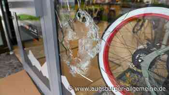 Säure-Anschlag auf Fahrradgeschäft: Polizei liegt Täterbeschreibung vor