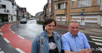 Aantal vrachtwagens in dorpskern Sint-Eloois-Vijve daalt sinds invoering sluis - Het Laatste Nieuws