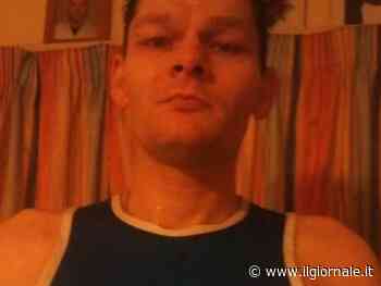 Picchiato dai compagni di cella con le scatole di tonno