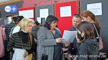 In Luckenwalde gab es das erste Begegnungscafé für Flüchtlinge aus der Ukraine - Jetzt werden Spenden für Wohnungen verteilt - Märkische Allgemeine Zeitung