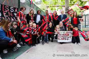 Les petits Aiglons avec les joueurs de l'OGC Nice, par la pensée