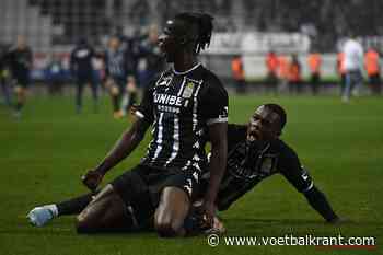 Gouden wissels en een Bayo show in Charleroi tegen Racing Genk