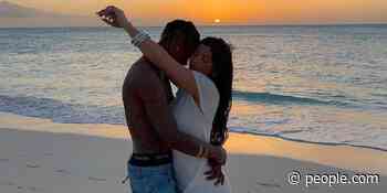 Kylie Jenner and Travis Scott Pose for Romantic Beach Photos, Feed Lizards with Stormi on Family Vacation - PEOPLE