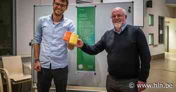 Geel zet onthaalouders en kinderbegeleiders in de bloemetjes met drink en gedicht - Het Laatste Nieuws