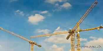 Waldenburg BL: Kran auf Hauptstrasse gekippt - Nau.ch