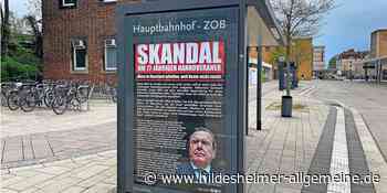 40 Werbevitrinen gekapert: Aktivisten äußern sich zu Schröder-Plakaten in Hildesheim - www.hildesheimer-allgemeine.de
