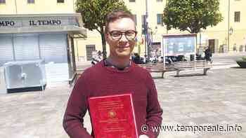 Formia / Donne ei diritti LGBTQI+: Francesco D'Angelis si laurea in tacco rosso in segno di protesta [VIDEO] | temporeale quotidiano - Temporeale Quotidiano