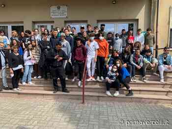Allievi e docenti francesi in visita al Calamandrei di Crescentino - Prima Vercelli