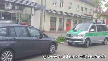 Banküberfall in Augsburg: Angestellte mit Messer bedroht - Augsburger Allgemeine