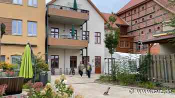 Parchim: Konzert der Lebenshilfe auf dem Innenhof des Giebelhauses - svz – Schweriner Volkszeitung