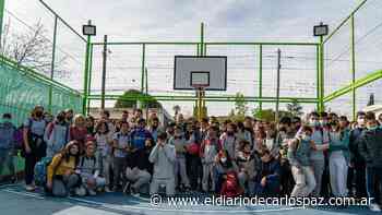 Valle Hermoso inauguró la cancha de básquet en la Plaza de la Democracia - El Diario de Carlos Paz