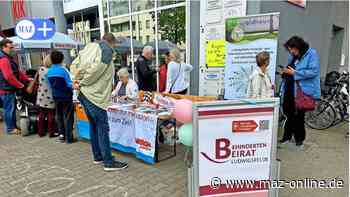 Aktion in Ludwigsfelde zum Europäischen Tag der Gleichstellung Behinderter - Märkische Allgemeine Zeitung