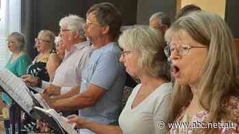 Song composed for 2000 Sydney Olympics finally brought to life by Forster man, in honour of late wife - ABC News