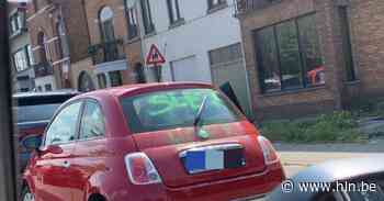 Vandaal bekladt wagen met niet mis te verstane boodschap - Het Laatste Nieuws