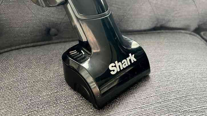 Shark UltraCyclone Pet Pro Plus