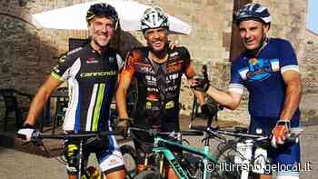 Tour in bicicletta partendo da Parigi fino a Cecina per beneficenza - Il Tirreno