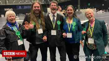 Coventry council election results: Greens win first seat in city - BBC