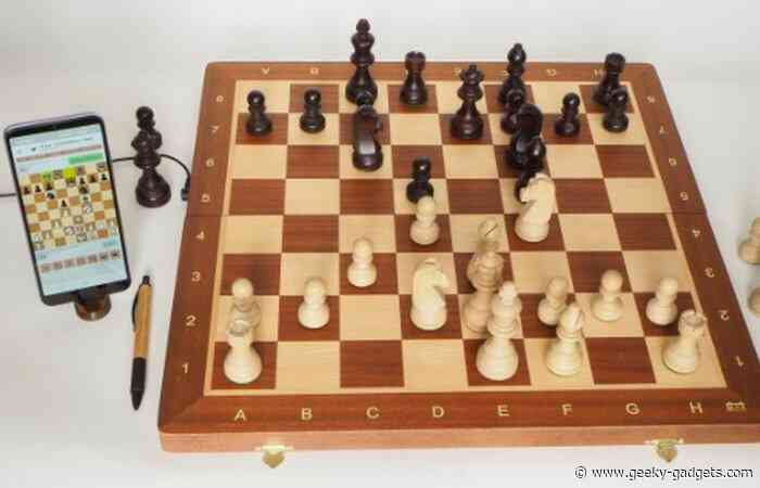 iChessOne folding wooden electronic chess set with Staunton pieces