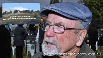 Bathurst Living Legend Paul Smith helped design Mount Panorama sign - Western Advocate