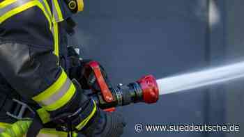 Brände - Stralsund - Böschungsbrand stoppt Bahnverkehr zur Insel Rügen - Panorama - Süddeutsche Zeitung - SZ.de