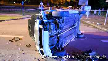 Spektakulärer Unfall am Wiblinger Ring lockt über 100 Gaffer an