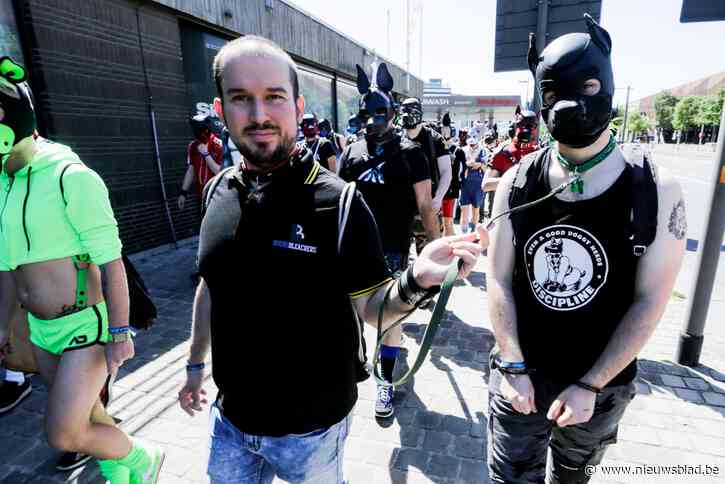 Parade van puppy fetisjisten trekt voor het eerst door Antwerpse straten: “Trots dat we kunnen uitdragen wie we zijn”