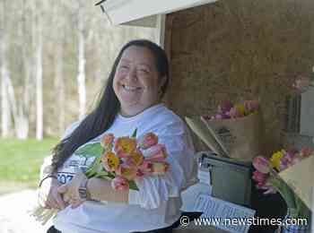 New Fairfield flower gardener looks to 'spread joy, one bloom at a time'with new business - Danbury News Times