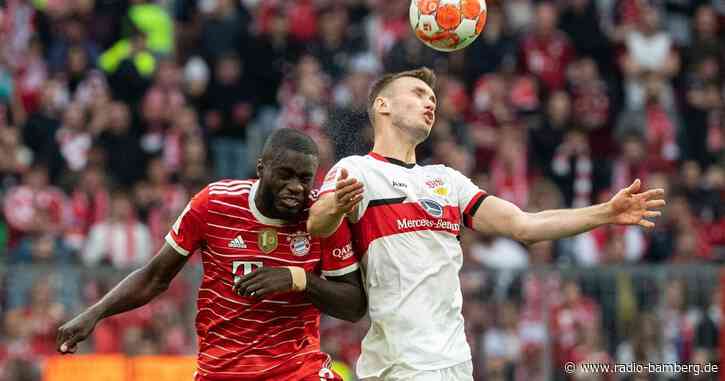 Neuer bekommt Schale überreicht: Jubel vor 75.000 Fans