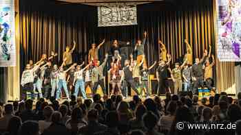 32 jugendliche Tänzer begeisterten das Publikum in Rees - NRZ News