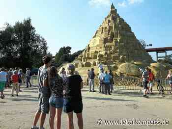 „Sandsationelle“ in Rees: Sandskulptur wirbt für die schönen Seiten der Stadt - Rees - www.lokalkompass.de