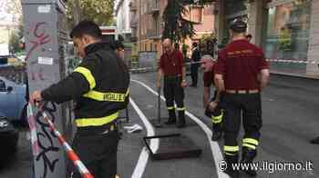 Lecco: sprofonda in un tombino e si apre uno squarcio alla gamba. Donna in ospedale - IL GIORNO