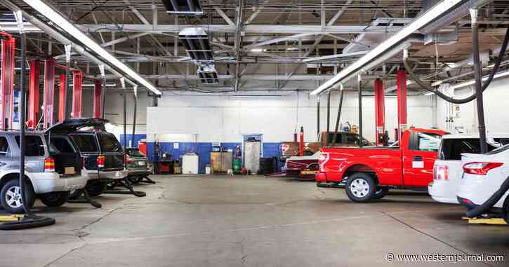 Car Dealership Tech Who Can't Drive Manual Kills Co-Worker, Suit Seeks to Hold Jeep's Owner Responsible