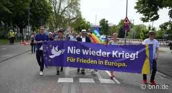 Demonstration durch Bruchsal: Breites Bündnis marschiert für Frieden - BNN - Badische Neueste Nachrichten