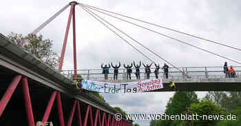 Protestaktion der Klimaaktivisten: B30 bei Ravensburg gesperrt - WOCHENBLATT