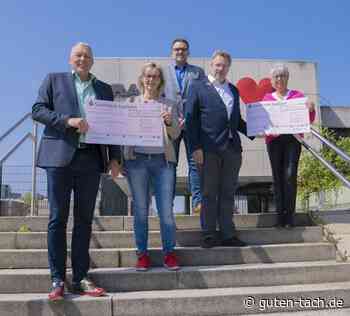 Scheckübergabe: Stadt Iserlohn spendet rund 2.000 Euro durch Restcentspenden der Mitarbeiter - Der TACH!