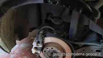 Carpi. Pneumatici e cerchioni rubati Un proprietario fa fuggire i ladri - La Gazzetta di Modena